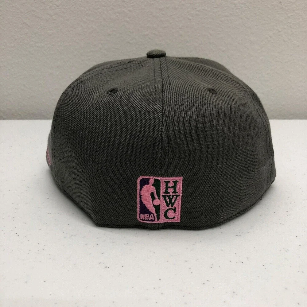 Chicago Bulls Hat Cap Fitted Mens 7 1/2 Gray NBA HWC Basketball Mitchell & Ness